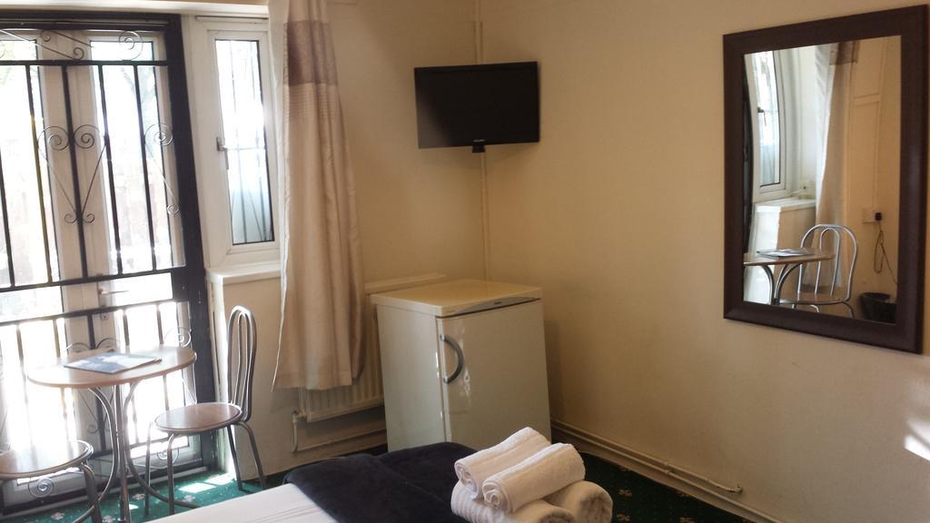 Whitechapel Rooms London Ruang foto