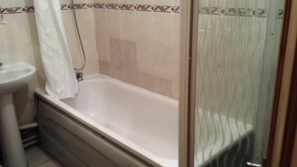 Whitechapel Rooms London Bagian luar foto